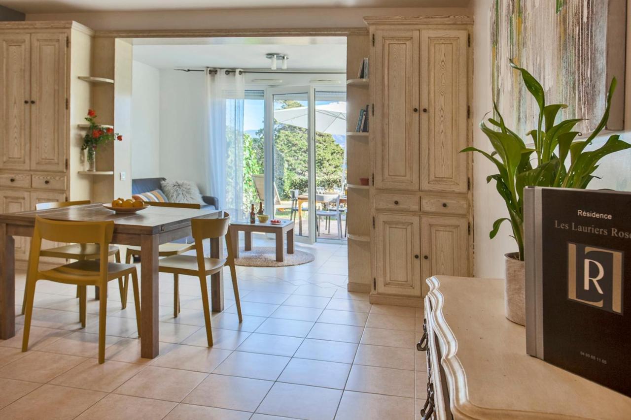 Mare location avec jardin vue mer et montagne plage et port à 2 pas Calvi (Corsica) Exterior foto