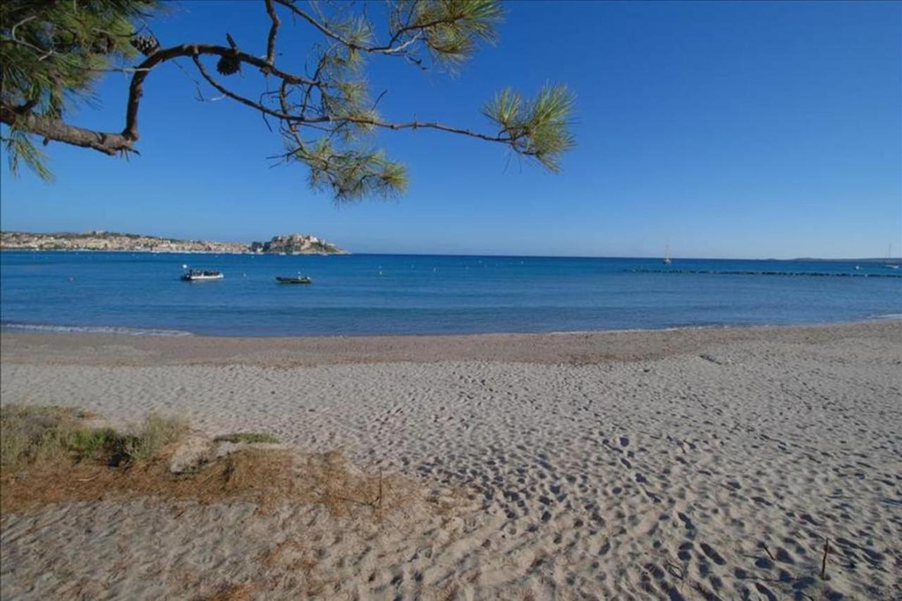 Mare location avec jardin vue mer et montagne plage et port à 2 pas Calvi (Corsica) Exterior foto